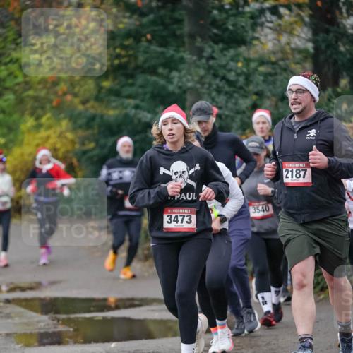 07.12.2025 - St. Pauli X-Mass-Run No. 15 Michael Burmester http://msf.ph/oto/9412317 07.12.2025 10:01:26 Laufen 15, 3473, 3540, 15, 2187 meine-sportfotos.de