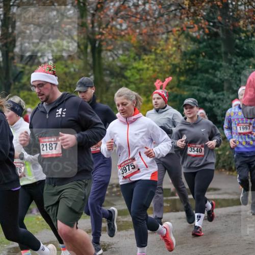 07.12.2025 - St. Pauli X-Mass-Run No. 15 Michael Burmester http://msf.ph/oto/9412331 07.12.2025 10:01:27 Laufen 6, 15, 2187, 15, 3975, 3540, 1997 meine-sportfotos.de