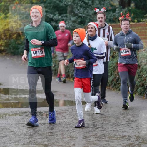 07.12.2025 - St. Pauli X-Mass-Run No. 15 Michael Burmester http://msf.ph/oto/9412332 07.12.2025 11:43:50 Laufen 15, 4019, 4364 meine-sportfotos.de