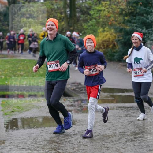 07.12.2025 - St. Pauli X-Mass-Run No. 15 Michael Burmester http://msf.ph/oto/9412341 07.12.2025 11:43:51 Laufen 4019, 15, 920, 4728, 13 meine-sportfotos.de