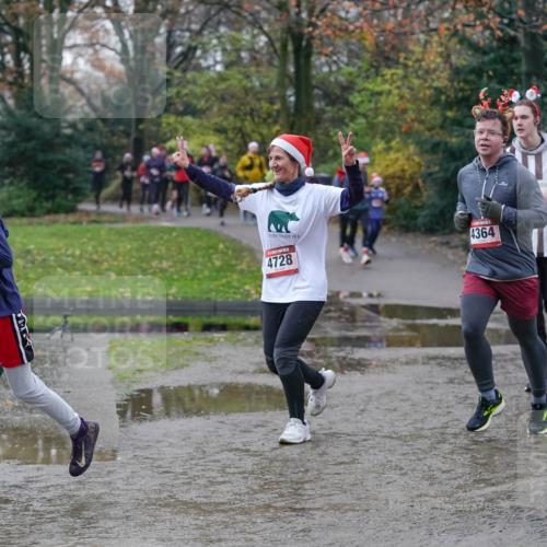 07.12.2025 - St. Pauli X-Mass-Run No. 15 Michael Burmester http://msf.ph/oto/9412353 07.12.2025 11:43:52 Laufen 15, 019, 4728, 4364 meine-sportfotos.de