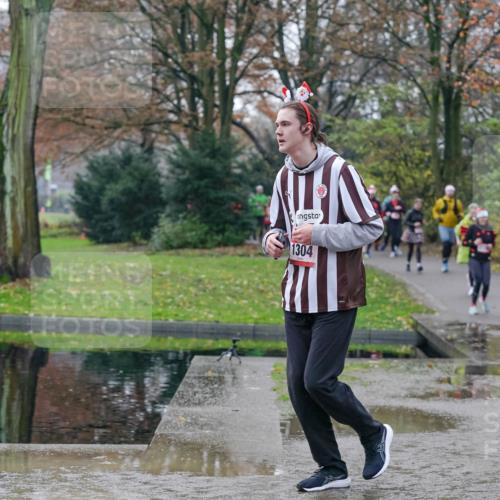 07.12.2025 - St. Pauli X-Mass-Run No. 15 Michael Burmester http://msf.ph/oto/9412377 07.12.2025 11:43:53 Laufen 1304 meine-sportfotos.de