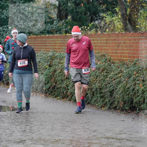 07.12.2025 - St. Pauli X-Mass-Run No. 15 Michael Burmester http://msf.ph/oto/9412386 07.12.2025 11:43:55 Laufen 4022, 4024, 835, 830 meine-sportfotos.de