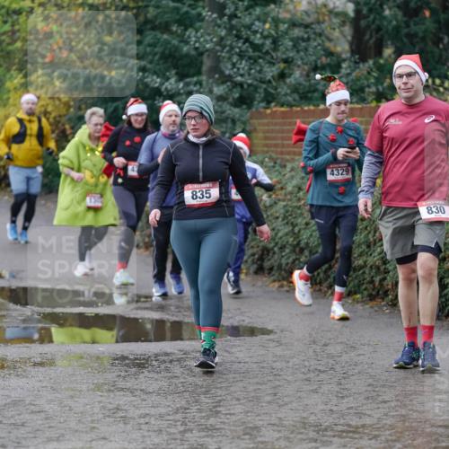 07.12.2025 - St. Pauli X-Mass-Run No. 15 Michael Burmester http://msf.ph/oto/9412392 07.12.2025 11:43:56 Laufen 835, 4329, 830 meine-sportfotos.de