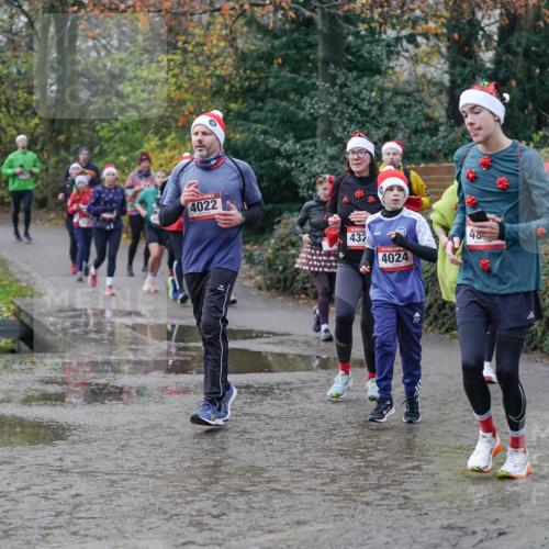 07.12.2025 - St. Pauli X-Mass-Run No. 15 Michael Burmester http://msf.ph/oto/9412421 07.12.2025 11:44:00 Laufen 830, 4022, 432, 4024 meine-sportfotos.de