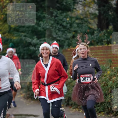 07.12.2025 - St. Pauli X-Mass-Run No. 15 Michael Burmester http://msf.ph/oto/9412447 07.12.2025 10:01:45 Laufen 15, 3871 meine-sportfotos.de