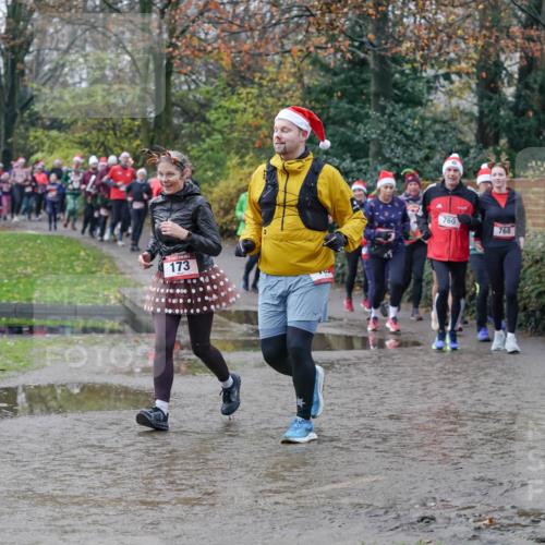 07.12.2025 - St. Pauli X-Mass-Run No. 15 Michael Burmester http://msf.ph/oto/9412469 07.12.2025 11:44:05 Laufen 173, 760, 768 meine-sportfotos.de