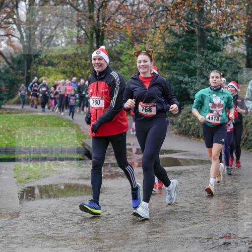 07.12.2025 - St. Pauli X-Mass-Run No. 15 Michael Burmester http://msf.ph/oto/9412493 07.12.2025 11:44:08 Laufen 760, 4417, 768, 4418 meine-sportfotos.de