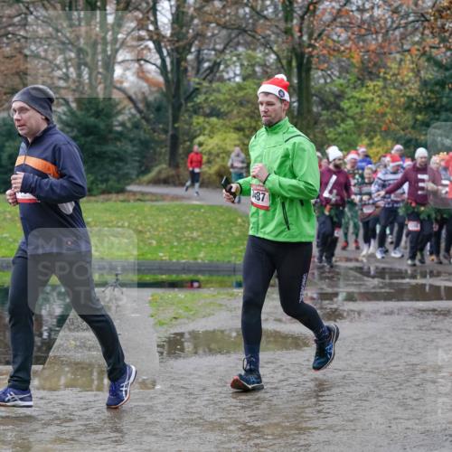 07.12.2025 - St. Pauli X-Mass-Run No. 15 Michael Burmester http://msf.ph/oto/9412532 07.12.2025 11:44:12 Laufen  meine-sportfotos.de