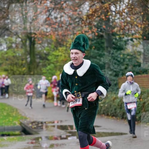 07.12.2025 - St. Pauli X-Mass-Run No. 15 Michael Burmester http://msf.ph/oto/9412534 07.12.2025 10:01:52 Laufen 667 meine-sportfotos.de