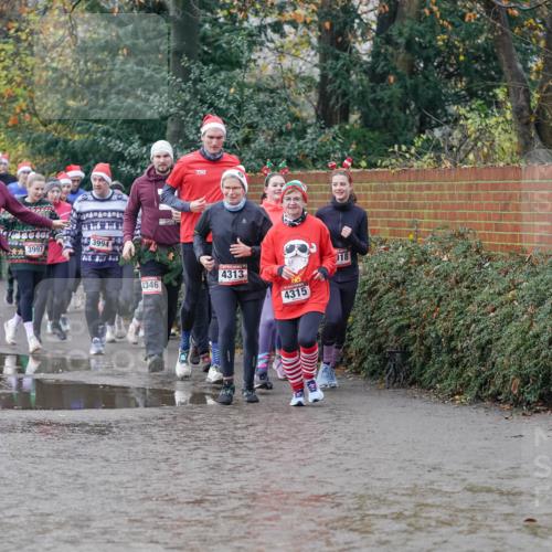07.12.2025 - St. Pauli X-Mass-Run No. 15 Michael Burmester http://msf.ph/oto/9412538 07.12.2025 11:44:14 Laufen 666, 43, 3997, 3994, 4346, 4313, 4315, 18 meine-sportfotos.de