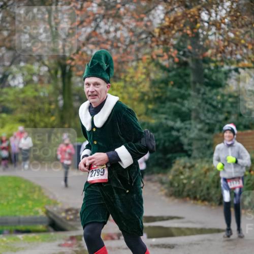 07.12.2025 - St. Pauli X-Mass-Run No. 15 Michael Burmester http://msf.ph/oto/9412539 07.12.2025 10:01:52 Laufen 2799, 2173 meine-sportfotos.de
