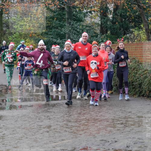 07.12.2025 - St. Pauli X-Mass-Run No. 15 Michael Burmester http://msf.ph/oto/9412553 07.12.2025 11:44:15 Laufen 666, 475, 209, 3997, 4313, 434, 1347, 4315, 2018 meine-sportfotos.de