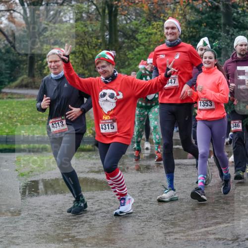 07.12.2025 - St. Pauli X-Mass-Run No. 15 Michael Burmester http://msf.ph/oto/9412574 07.12.2025 11:44:18 Laufen 4313, 4315, 15, 847, 1353, 346, 2018, 16 meine-sportfotos.de