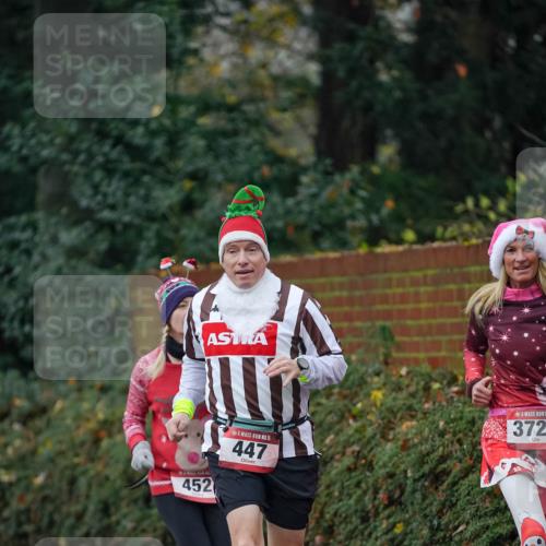 07.12.2025 - St. Pauli X-Mass-Run No. 15 Michael Burmester http://msf.ph/oto/9412591 07.12.2025 10:01:58 Laufen 452, 15, 447, 372 meine-sportfotos.de