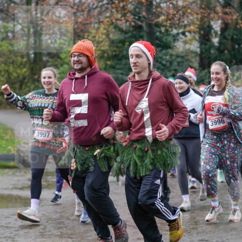 07.12.2025 - St. Pauli X-Mass-Run No. 15 Michael Burmester http://msf.ph/oto/9412601 07.12.2025 11:44:20 Laufen 3997, 3996, 86 meine-sportfotos.de