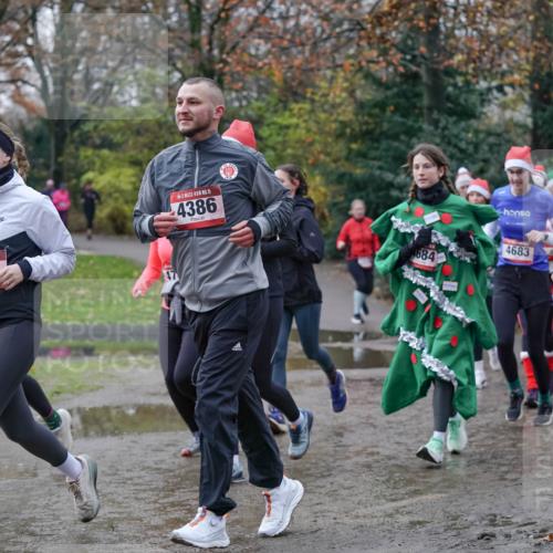 07.12.2025 - St. Pauli X-Mass-Run No. 15 Michael Burmester http://msf.ph/oto/9412626 07.12.2025 11:44:22 Laufen 43, 15, 4327, 47, 15, 4386, 684, 4683, 4682 meine-sportfotos.de