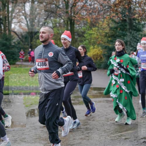 07.12.2025 - St. Pauli X-Mass-Run No. 15 Michael Burmester http://msf.ph/oto/9412632 07.12.2025 11:44:22 Laufen 327, 15, 4386, 750, 84, 4683, 4682 meine-sportfotos.de