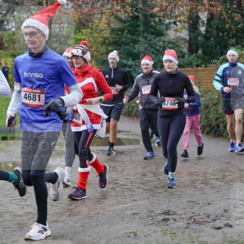 07.12.2025 - St. Pauli X-Mass-Run No. 15 Michael Burmester http://msf.ph/oto/9412656 07.12.2025 11:44:24 Laufen 683, 4681, 360, 428, 4746, 5007 meine-sportfotos.de