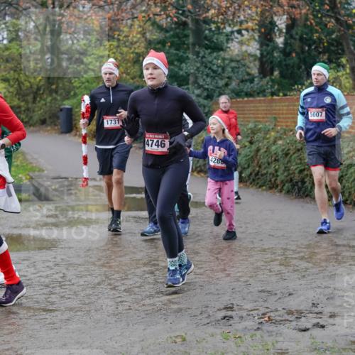 07.12.2025 - St. Pauli X-Mass-Run No. 15 Michael Burmester http://msf.ph/oto/9412662 07.12.2025 11:44:24 Laufen 1731, 4746, 4286, 5007 meine-sportfotos.de
