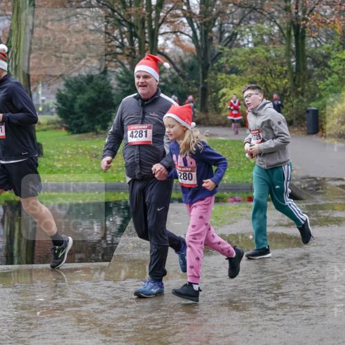07.12.2025 - St. Pauli X-Mass-Run No. 15 Michael Burmester http://msf.ph/oto/9412692 07.12.2025 11:44:26 Laufen 731, 4281, 280, 1728, 5007, 038 meine-sportfotos.de