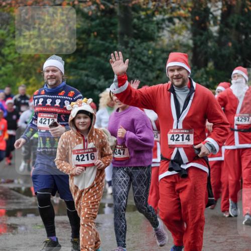 07.12.2025 - St. Pauli X-Mass-Run No. 15 Michael Burmester http://msf.ph/oto/9412793 07.12.2025 11:44:48 Laufen 4212, 15, 4216, 247, 5, 4214, 4297 meine-sportfotos.de