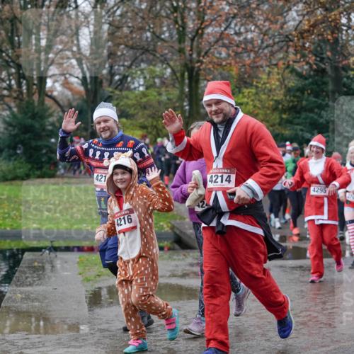07.12.2025 - St. Pauli X-Mass-Run No. 15 Michael Burmester http://msf.ph/oto/9412811 07.12.2025 11:44:49 Laufen 421, 4216, 1, 15, 4214, 4295, 4294, 3708, 42 meine-sportfotos.de