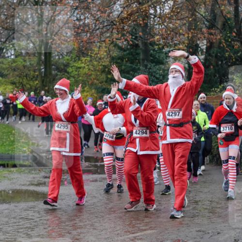 07.12.2025 - St. Pauli X-Mass-Run No. 15 Michael Burmester http://msf.ph/oto/9412820 07.12.2025 11:44:50 Laufen 4295, 3708, 4294, 4297, 28, 3710 meine-sportfotos.de