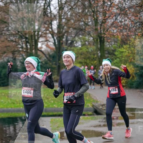 07.12.2025 - St. Pauli X-Mass-Run No. 15 Michael Burmester http://msf.ph/oto/9412822 07.12.2025 10:02:20 Laufen 1466, 155, 488 meine-sportfotos.de