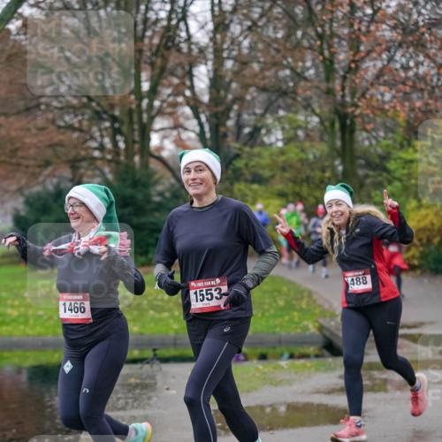 07.12.2025 - St. Pauli X-Mass-Run No. 15 Michael Burmester http://msf.ph/oto/9412825 07.12.2025 10:02:20 Laufen 1466, 1553, 488 meine-sportfotos.de