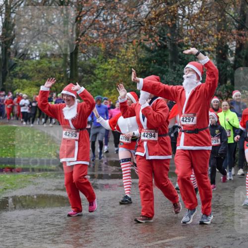 07.12.2025 - St. Pauli X-Mass-Run No. 15 Michael Burmester http://msf.ph/oto/9412826 07.12.2025 11:44:50 Laufen 4295, 4294, 3168, 4297, 13, 3710, 728 meine-sportfotos.de