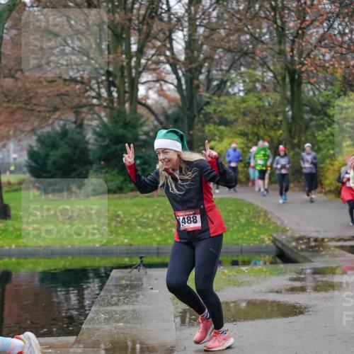 07.12.2025 - St. Pauli X-Mass-Run No. 15 Michael Burmester http://msf.ph/oto/9412827 07.12.2025 10:02:20 Laufen 488 meine-sportfotos.de