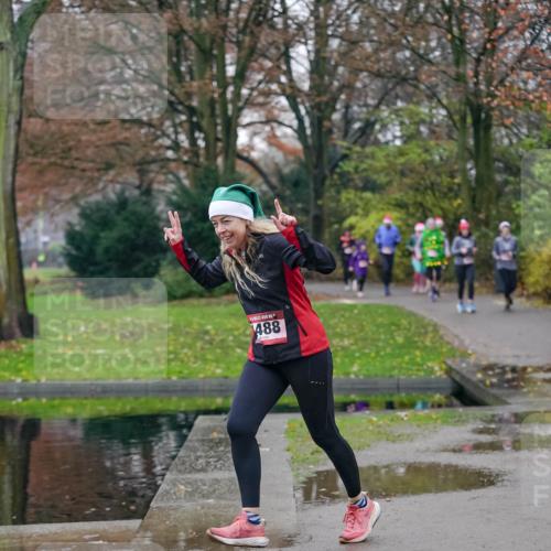 07.12.2025 - St. Pauli X-Mass-Run No. 15 Michael Burmester http://msf.ph/oto/9412830 07.12.2025 10:02:20 Laufen 488 meine-sportfotos.de