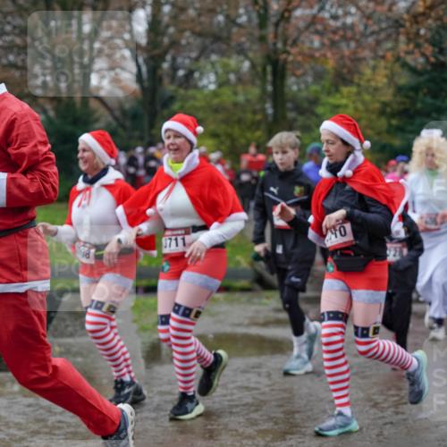 07.12.2025 - St. Pauli X-Mass-Run No. 15 Michael Burmester http://msf.ph/oto/9412859 07.12.2025 11:44:52 Laufen 429, 15, 4297, 3711, 1113, 3709 meine-sportfotos.de