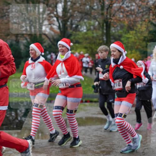 07.12.2025 - St. Pauli X-Mass-Run No. 15 Michael Burmester http://msf.ph/oto/9412862 07.12.2025 11:44:52 Laufen 429, 15, 4297, 508, 710, 709 meine-sportfotos.de