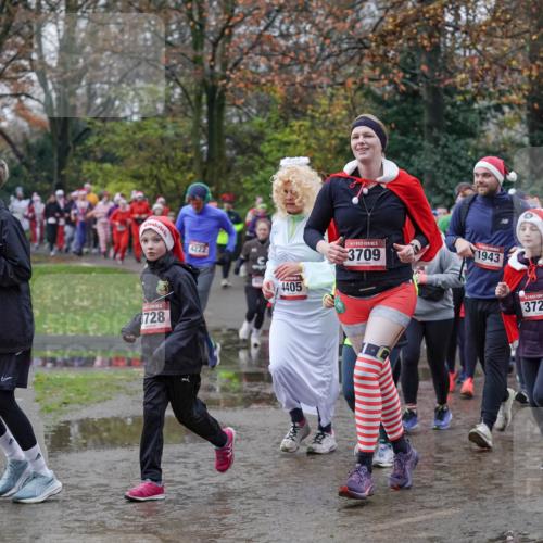 07.12.2025 - St. Pauli X-Mass-Run No. 15 Michael Burmester http://msf.ph/oto/9412865 07.12.2025 11:44:53 Laufen 4222, 125, 728, 4405, 15, 3709, 1943, 3726 meine-sportfotos.de