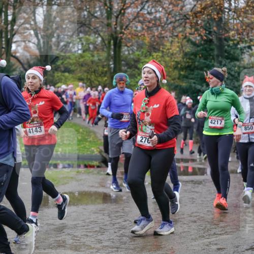 07.12.2025 - St. Pauli X-Mass-Run No. 15 Michael Burmester http://msf.ph/oto/9412894 07.12.2025 11:44:55 Laufen 5, 4143, 222, 276, 4217, 850, 4726, 849 meine-sportfotos.de