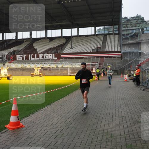 07.12.2025 - St. Pauli X-Mass-Run No. 15 Fabian Wolf http://msf.ph/oto/9412901 07.12.2025 11:18:19 Ziel 1325, 1348, 2045, 3201, 3221, 3304, 3327 meine-sportfotos.de