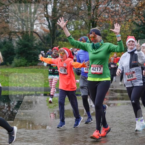 07.12.2025 - St. Pauli X-Mass-Run No. 15 Michael Burmester http://msf.ph/oto/9412915 07.12.2025 11:44:57 Laufen 4219, 15, 42, 4217, 15, 850, 84, 100 meine-sportfotos.de
