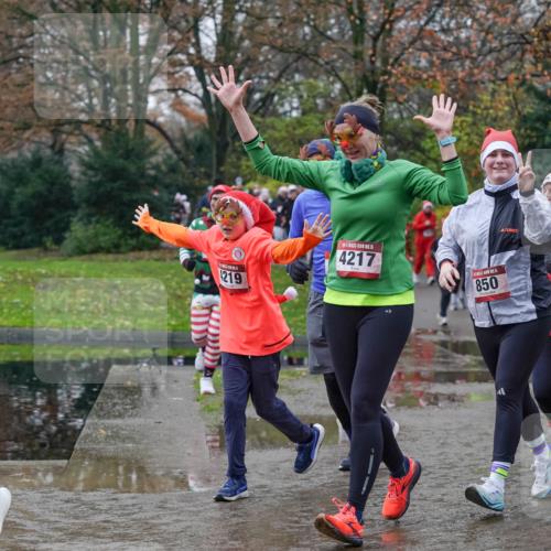 07.12.2025 - St. Pauli X-Mass-Run No. 15 Michael Burmester http://msf.ph/oto/9412918 07.12.2025 11:44:57 Laufen 816, 219, 15, 4217, 850, 15, 849 meine-sportfotos.de