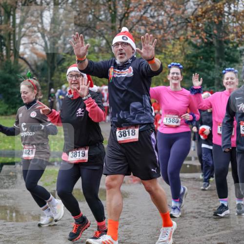 07.12.2025 - St. Pauli X-Mass-Run No. 15 Michael Burmester http://msf.ph/oto/9412948 07.12.2025 11:44:59 Laufen 4021, 3819, 3818, 1580, 3137 meine-sportfotos.de