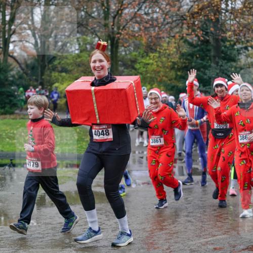 07.12.2025 - St. Pauli X-Mass-Run No. 15 Michael Burmester http://msf.ph/oto/9413022 07.12.2025 11:45:07 Laufen 4179, 15, 4048, 3861, 869, 3609, 386, 4784 meine-sportfotos.de
