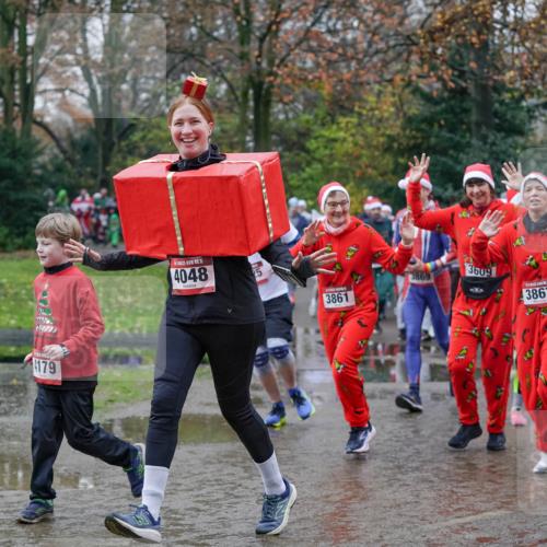 07.12.2025 - St. Pauli X-Mass-Run No. 15 Michael Burmester http://msf.ph/oto/9413025 07.12.2025 11:45:07 Laufen 179, 15, 4048, 3861, 3869, 3609, 3867, 4784 meine-sportfotos.de
