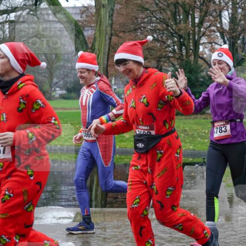 07.12.2025 - St. Pauli X-Mass-Run No. 15 Michael Burmester http://msf.ph/oto/9413036 07.12.2025 11:45:10 Laufen 783, 478, 386, 867 meine-sportfotos.de