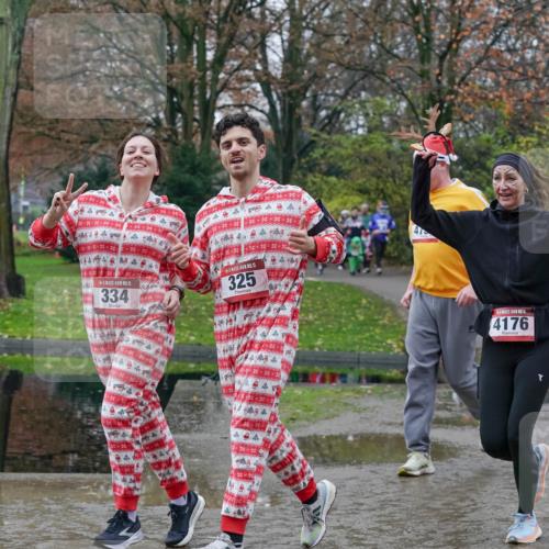07.12.2025 - St. Pauli X-Mass-Run No. 15 Michael Burmester http://msf.ph/oto/9413048 07.12.2025 11:45:11 Laufen 15, 334, 15, 325, 41, 5, 4176, 3374, 376 meine-sportfotos.de