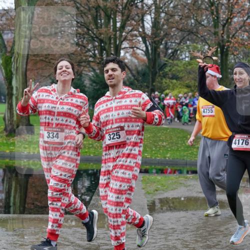 07.12.2025 - St. Pauli X-Mass-Run No. 15 Michael Burmester http://msf.ph/oto/9413051 07.12.2025 11:45:11 Laufen 15, 334, 15, 325, 4755, 15, 4176, 3374 meine-sportfotos.de