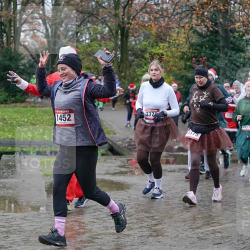07.12.2025 - St. Pauli X-Mass-Run No. 15 Michael Burmester http://msf.ph/oto/9413066 07.12.2025 11:45:13 Laufen 15, 1452, 3372, 3375, 2679, 3595, 47 meine-sportfotos.de
