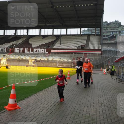 07.12.2025 - St. Pauli X-Mass-Run No. 15 Fabian Wolf http://msf.ph/oto/9413072 07.12.2025 11:18:54 Ziel 1109, 1322, 2064, 2067 meine-sportfotos.de