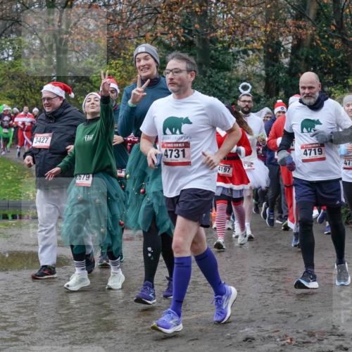 07.12.2025 - St. Pauli X-Mass-Run No. 15 Michael Burmester http://msf.ph/oto/9413082 07.12.2025 11:45:14 Laufen 3427, 2679, 5, 4731, 196, 4197, 4719, 4729 meine-sportfotos.de