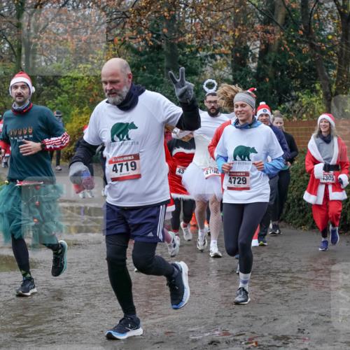 07.12.2025 - St. Pauli X-Mass-Run No. 15 Michael Burmester http://msf.ph/oto/9413091 07.12.2025 11:45:15 Laufen 3595, 4719, 43, 4729, 1305 meine-sportfotos.de